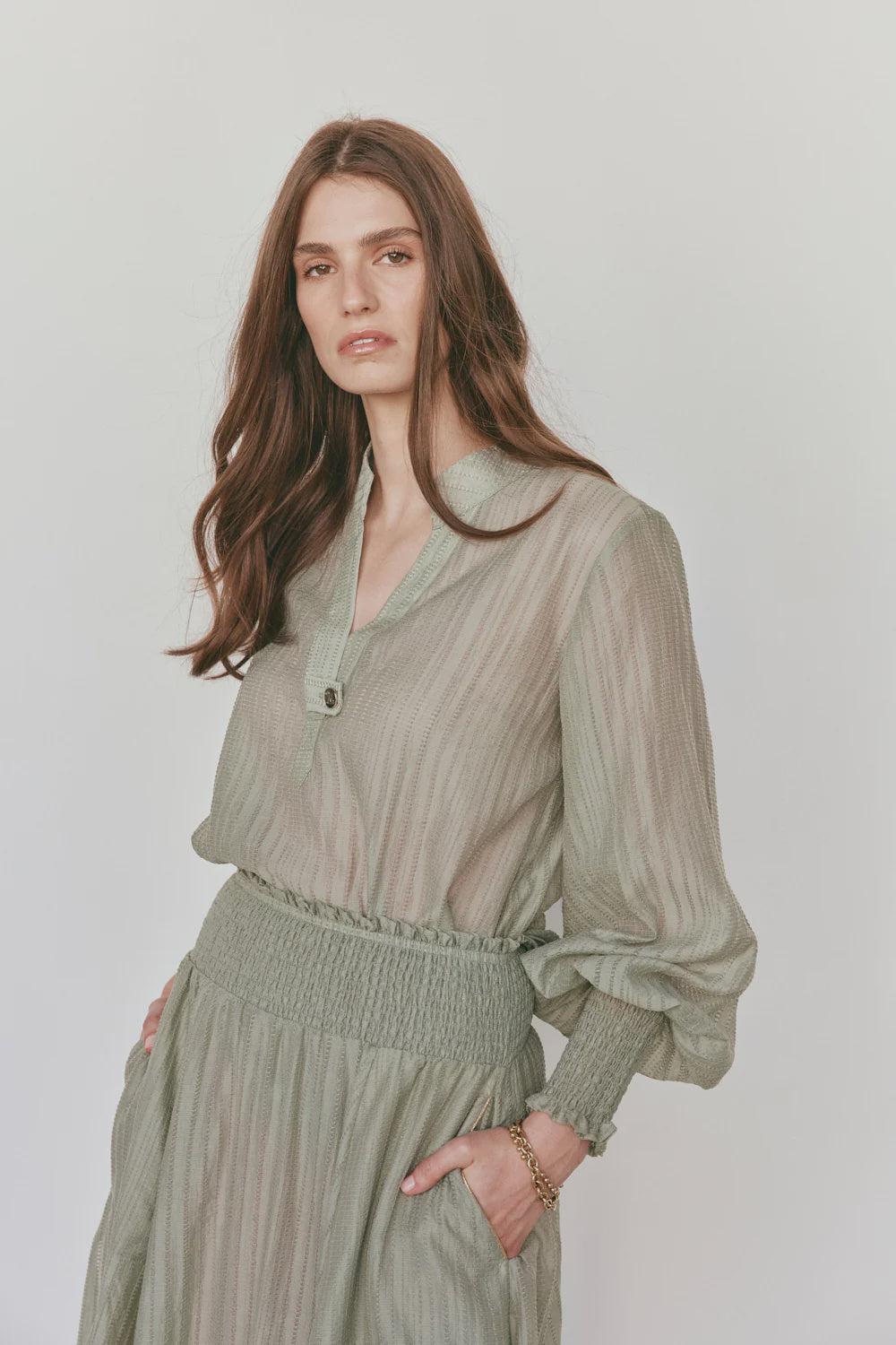 LdeV Rea Shirred Cuff Flax Blouse | Sage 10