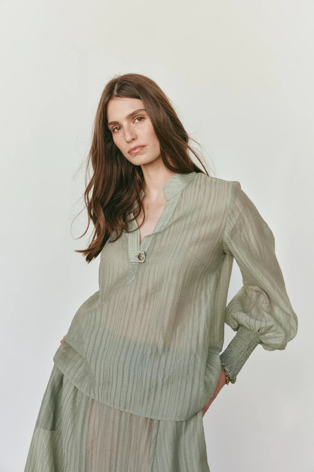 LdeV Rea Shirred Cuff Flax Blouse | Sage 10