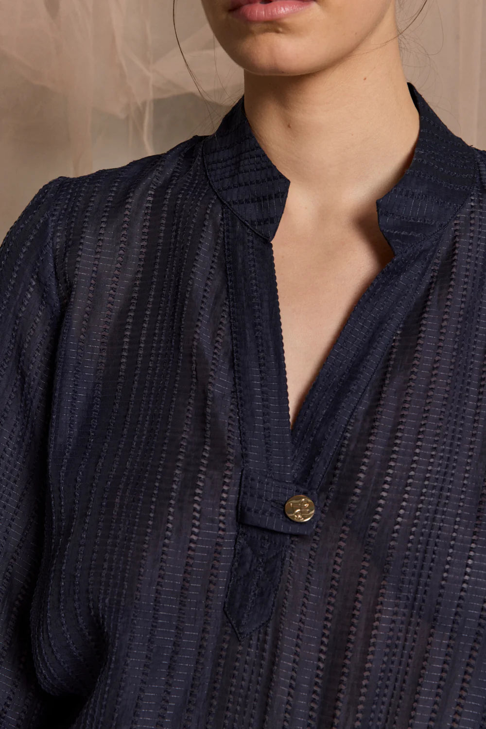 LdeV Rea Shirred Cuff Flax Blouse | Navy