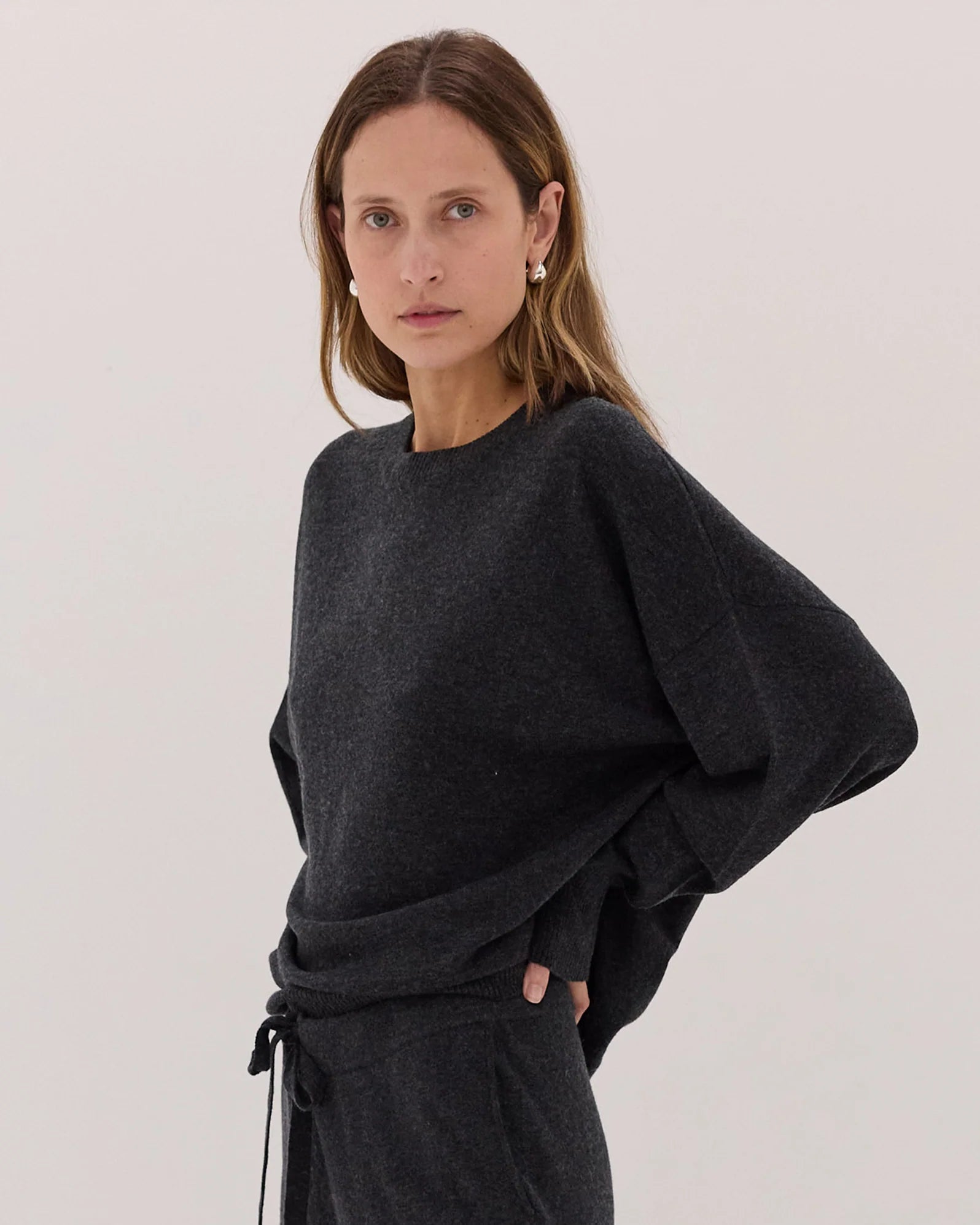 Cloth & Co Travel Crew Sweater Charcoal