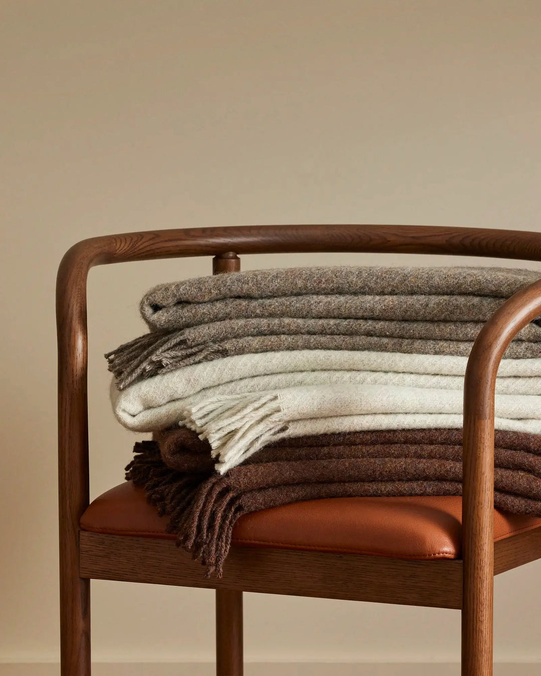 Bressay Throw 100% Wool Chocolate 150x183cm