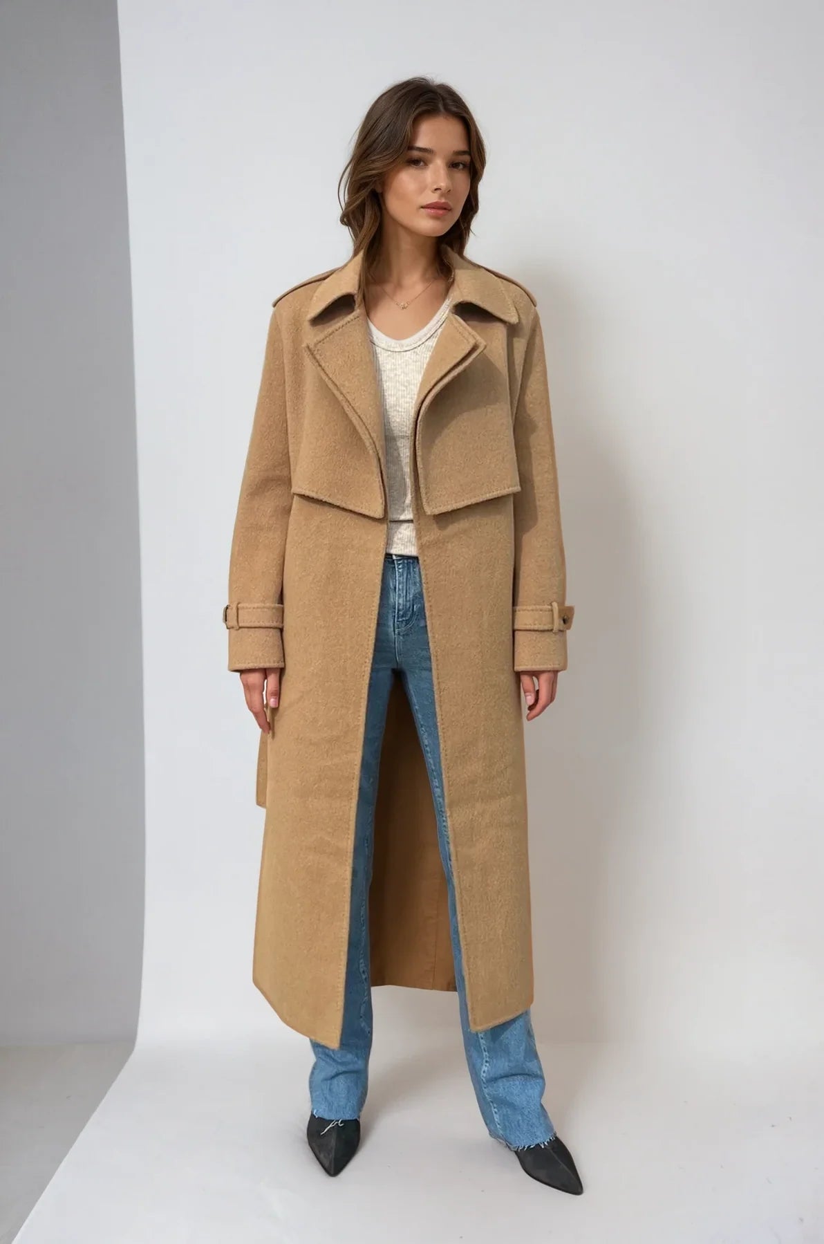 Deval Lawson Coat Beige
