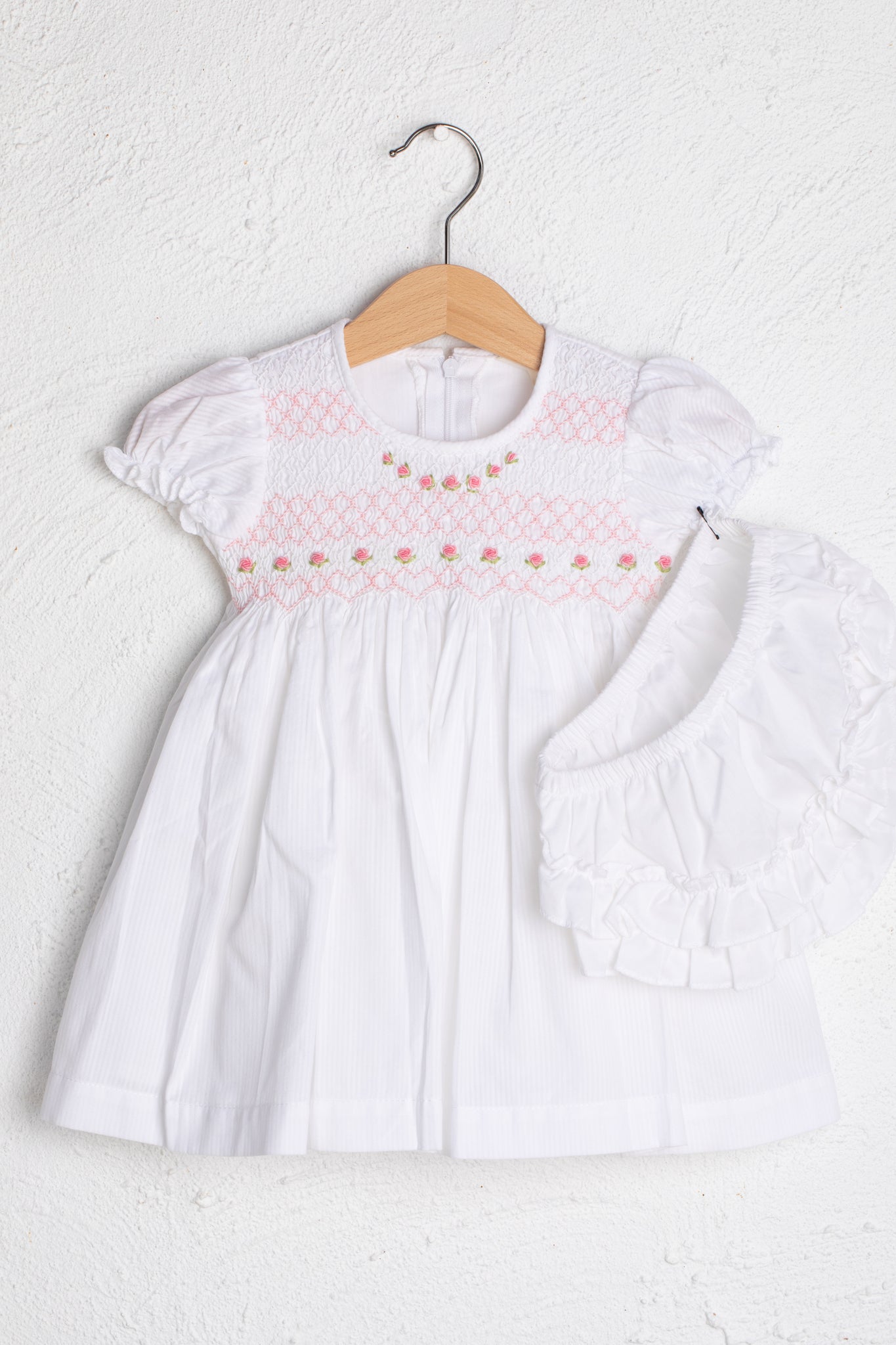 Dot & Mila White Smocked Dress and Bloomers Size 0