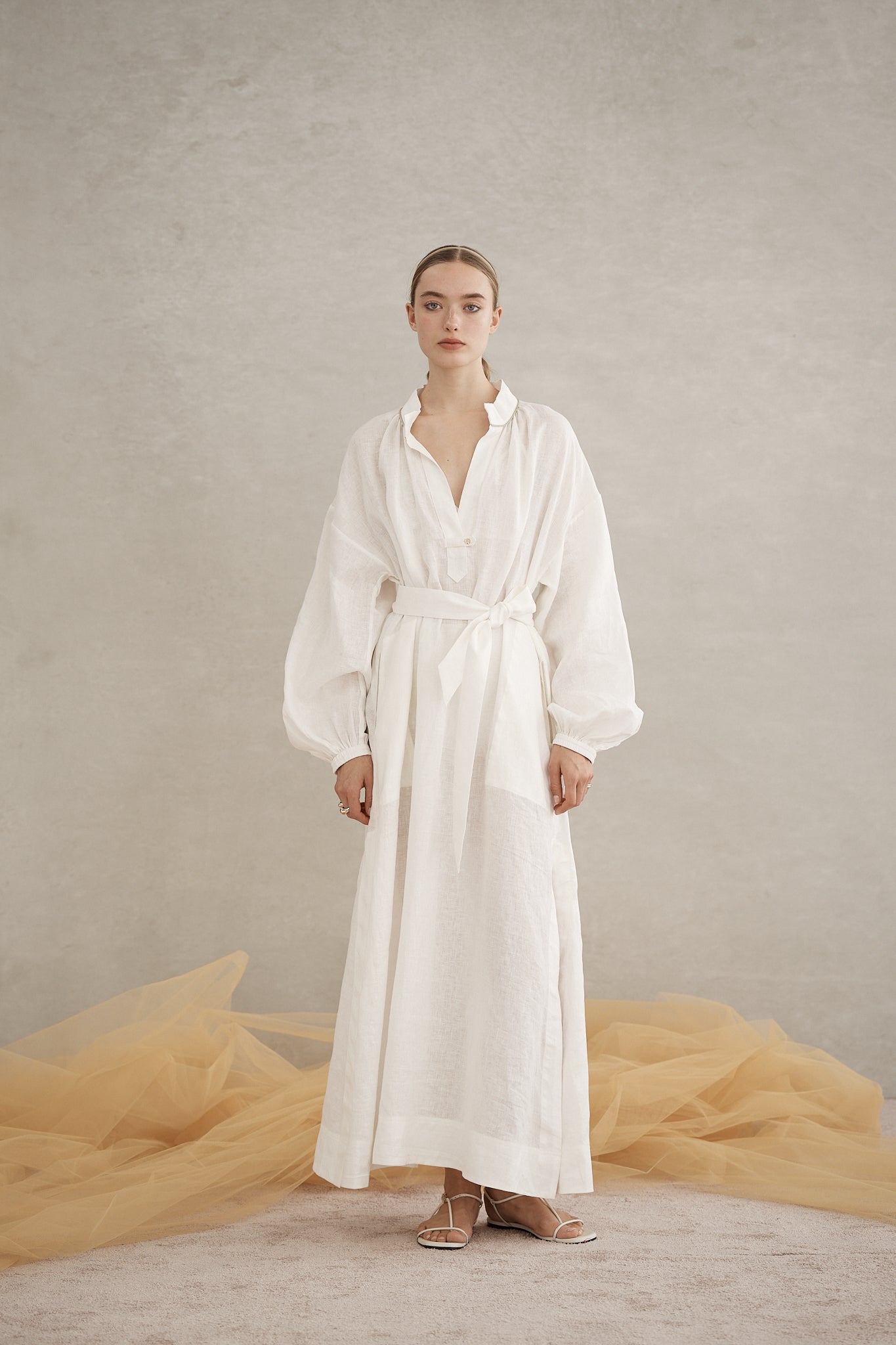 Luxe de Valentina Plaza Kaftan White