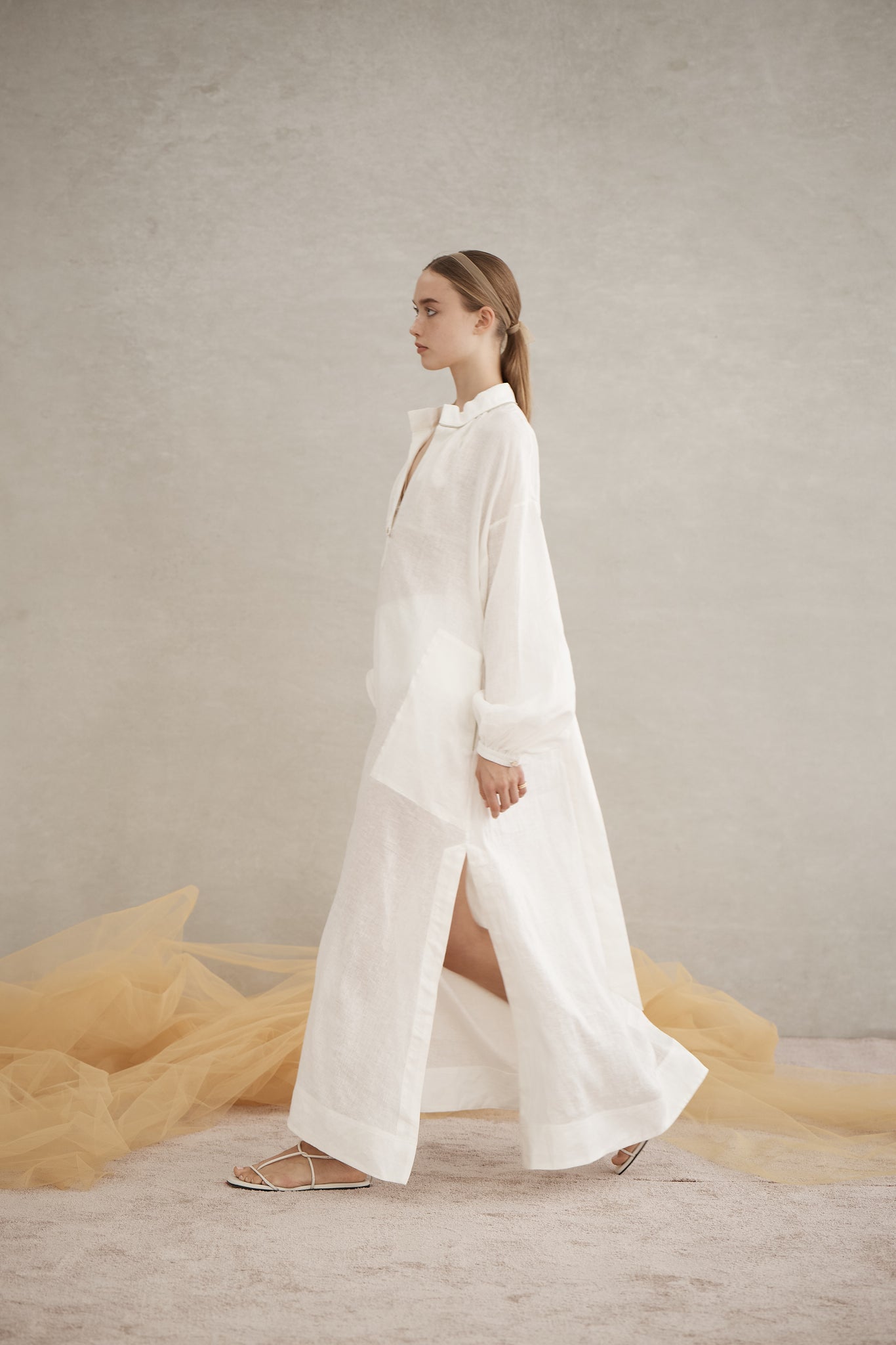Luxe de Valentina Plaza Kaftan White