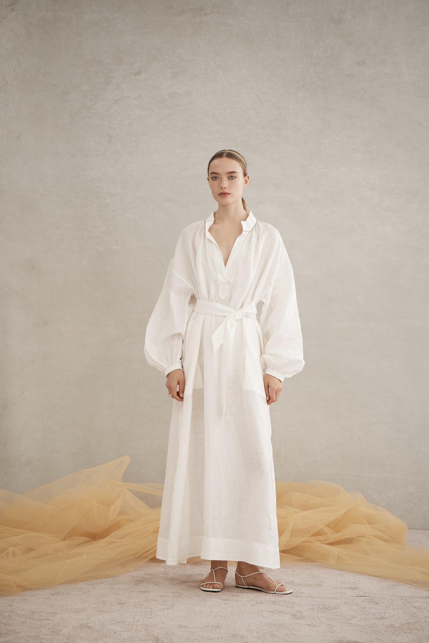 Luxe de Valentina Plaza Kaftan White