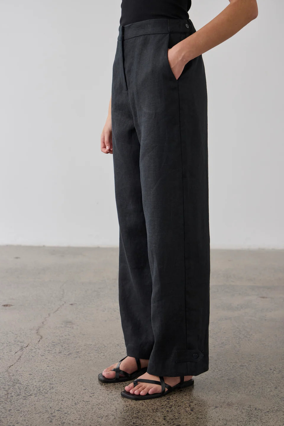 Laing 100% Linen Wide Leg Pant - Black