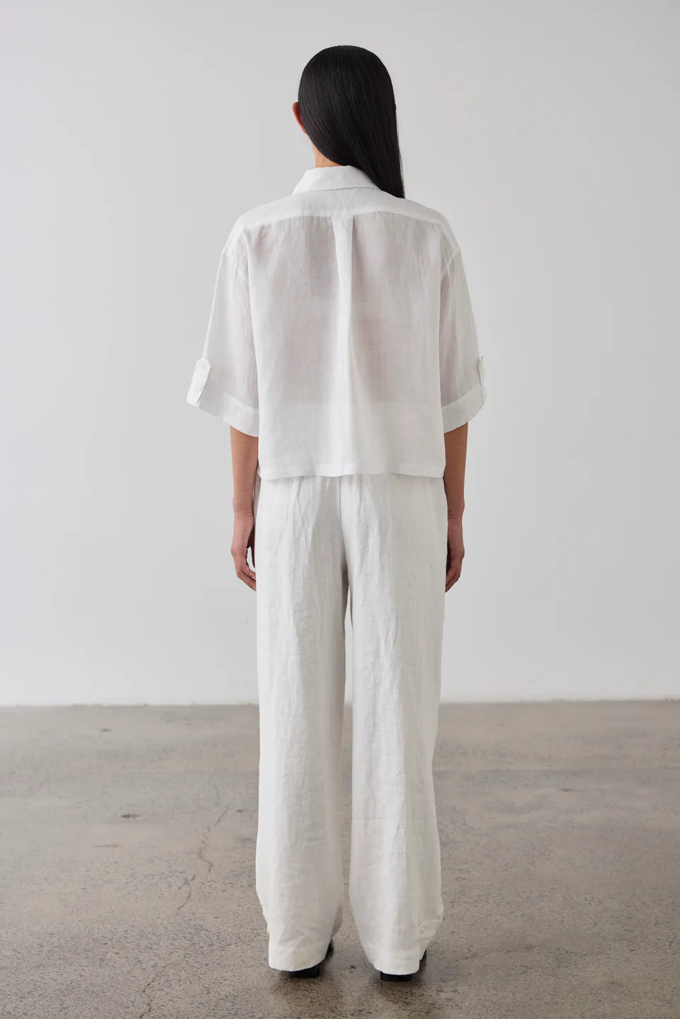 Laing Cropped 100% Linen Shirt - White