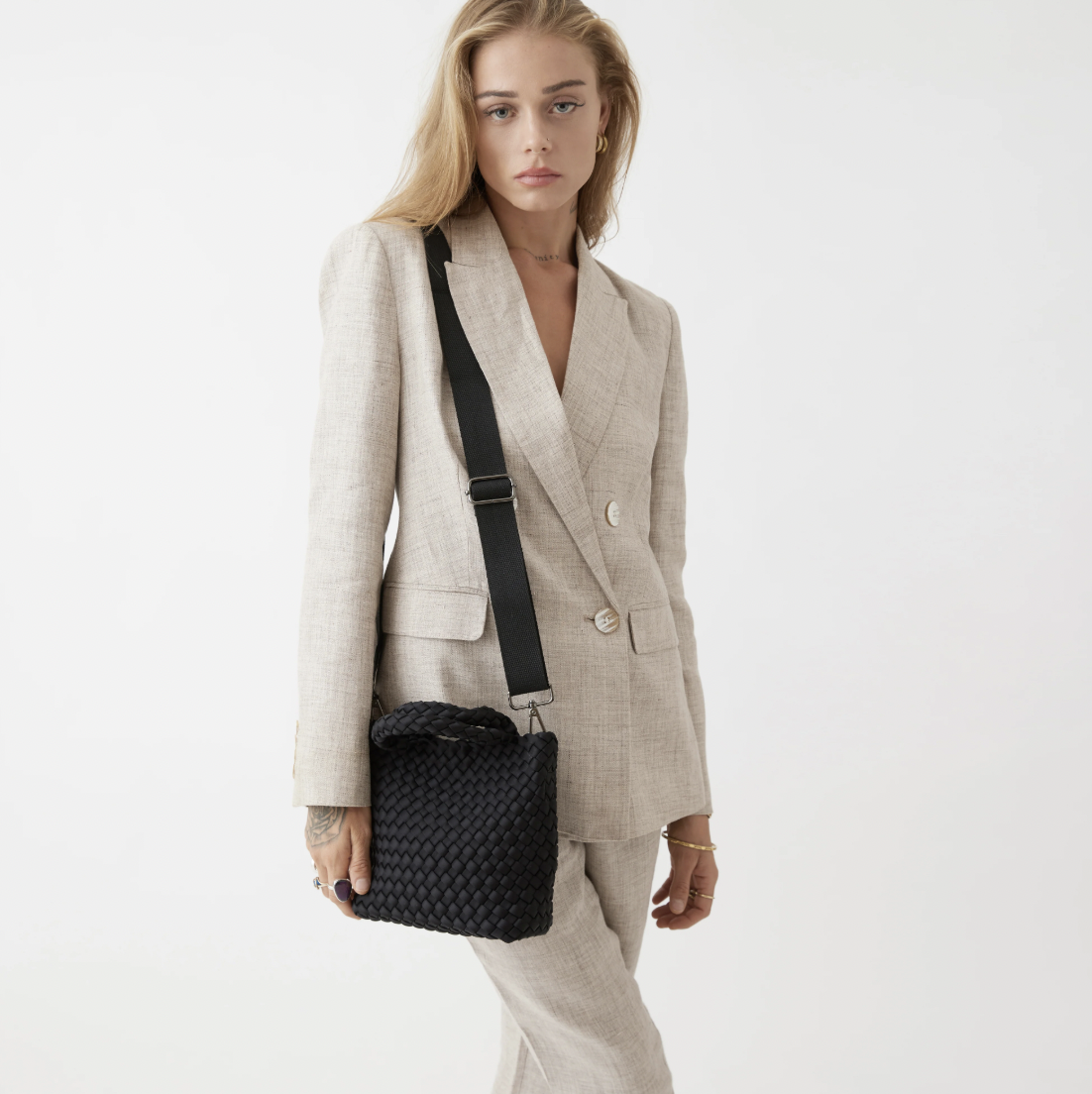 Andreina Lupe Crossbody Black