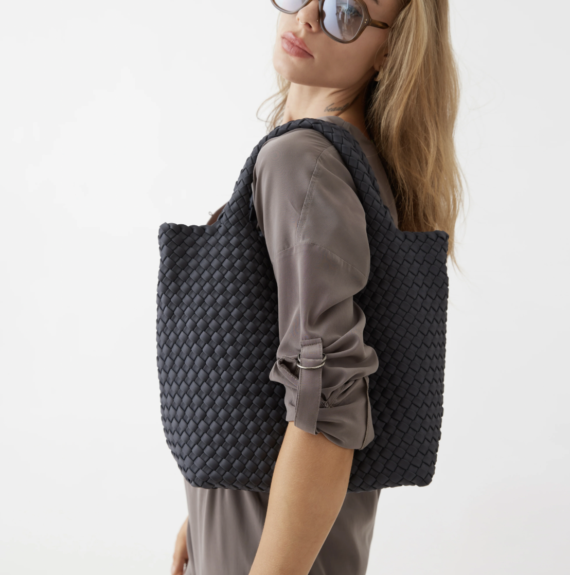 Andreina Ciudad Crossbody Charcoal