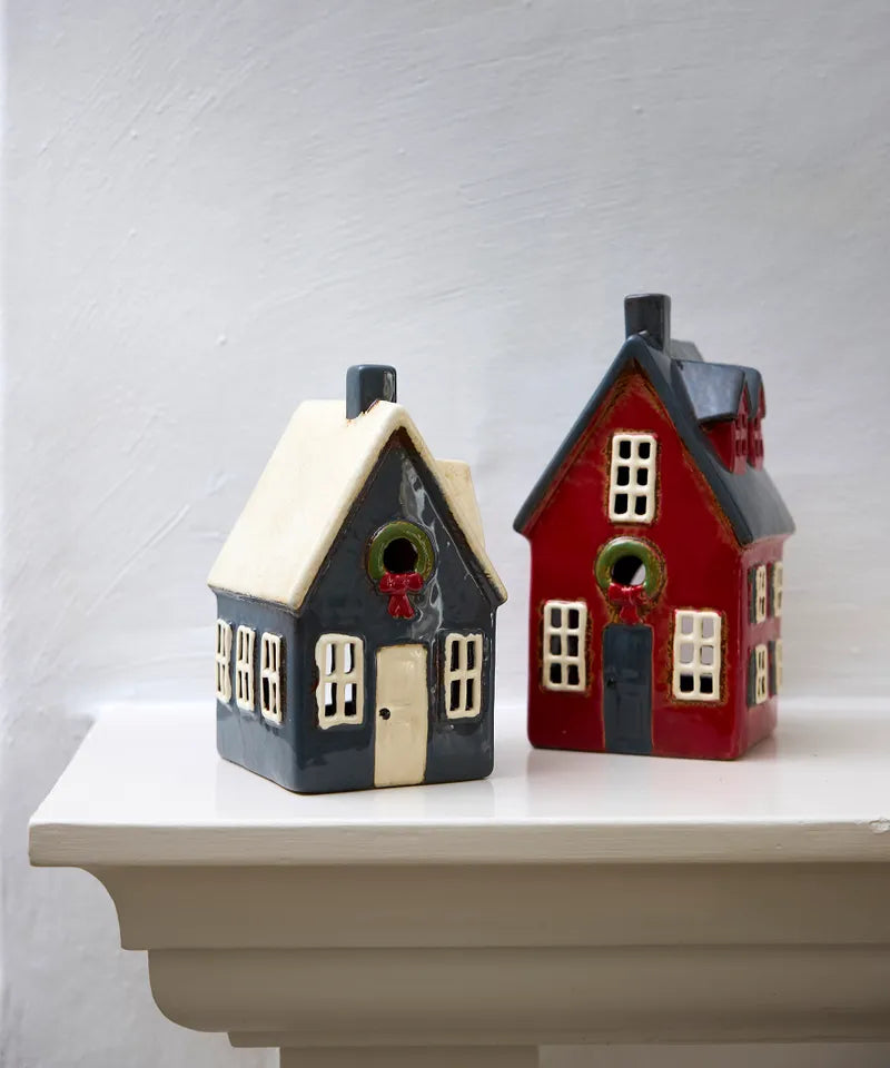 Tealight Cottage Navy w.Wreath