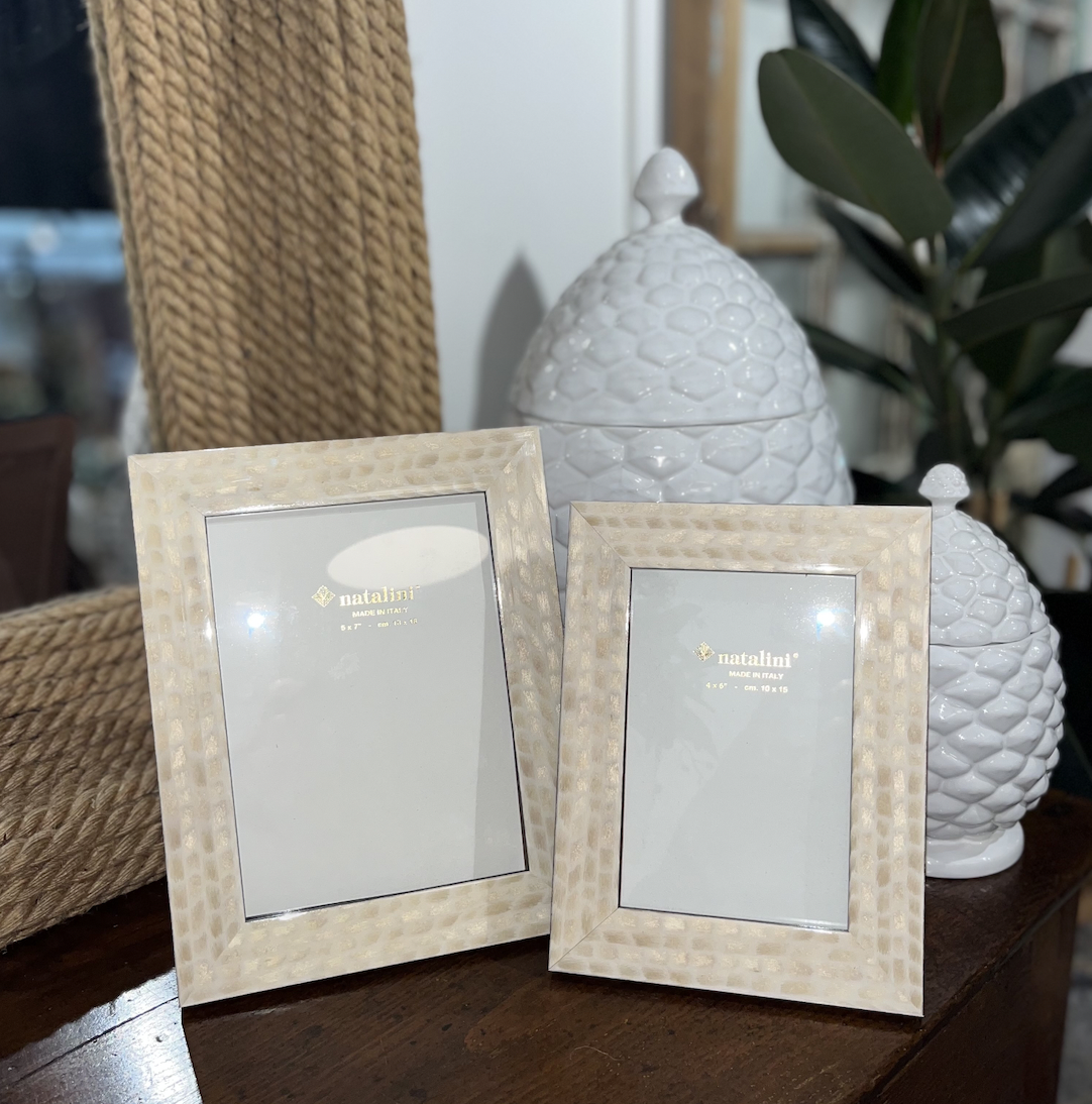 Natalini ERIS Cornice Da Appoggio In Legno Beige – Per Foto 10x15 Cm – Made In Italy – Finitura Lucida