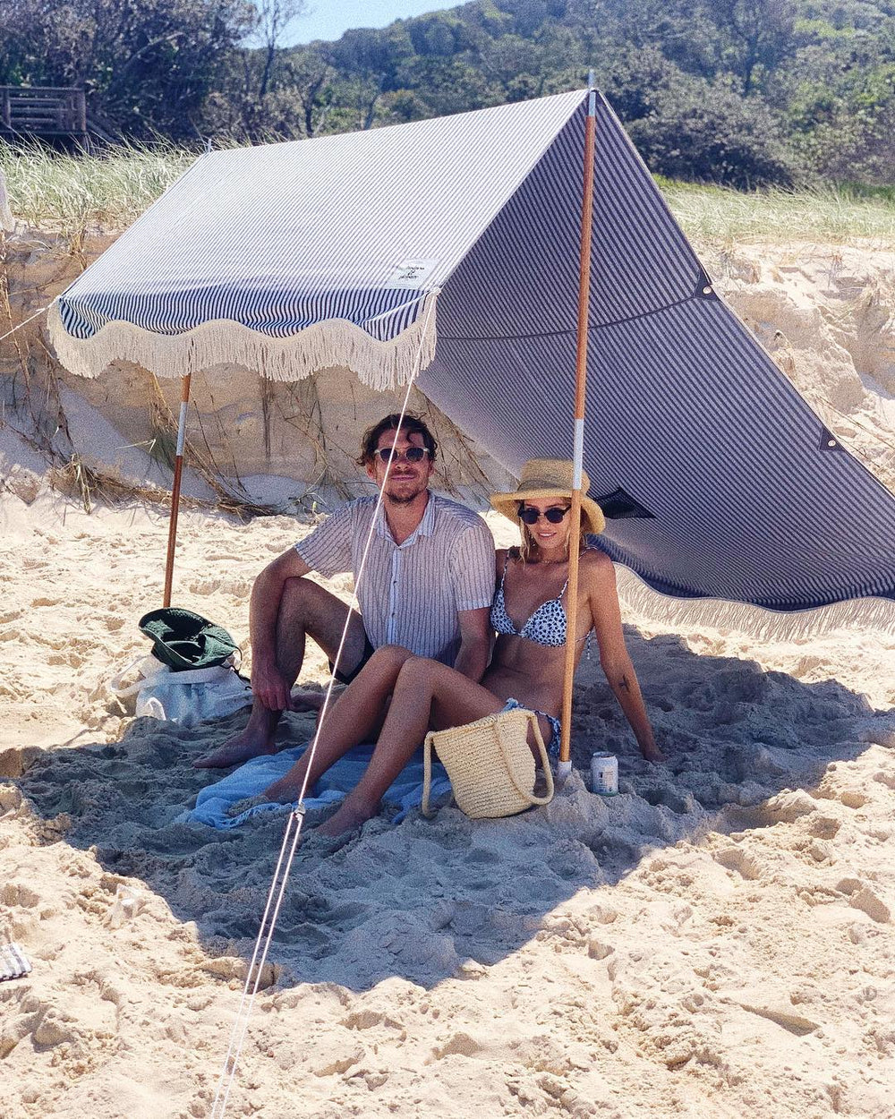 Business and Pleasure Premium Beach Tent Laurens Navy Stripe