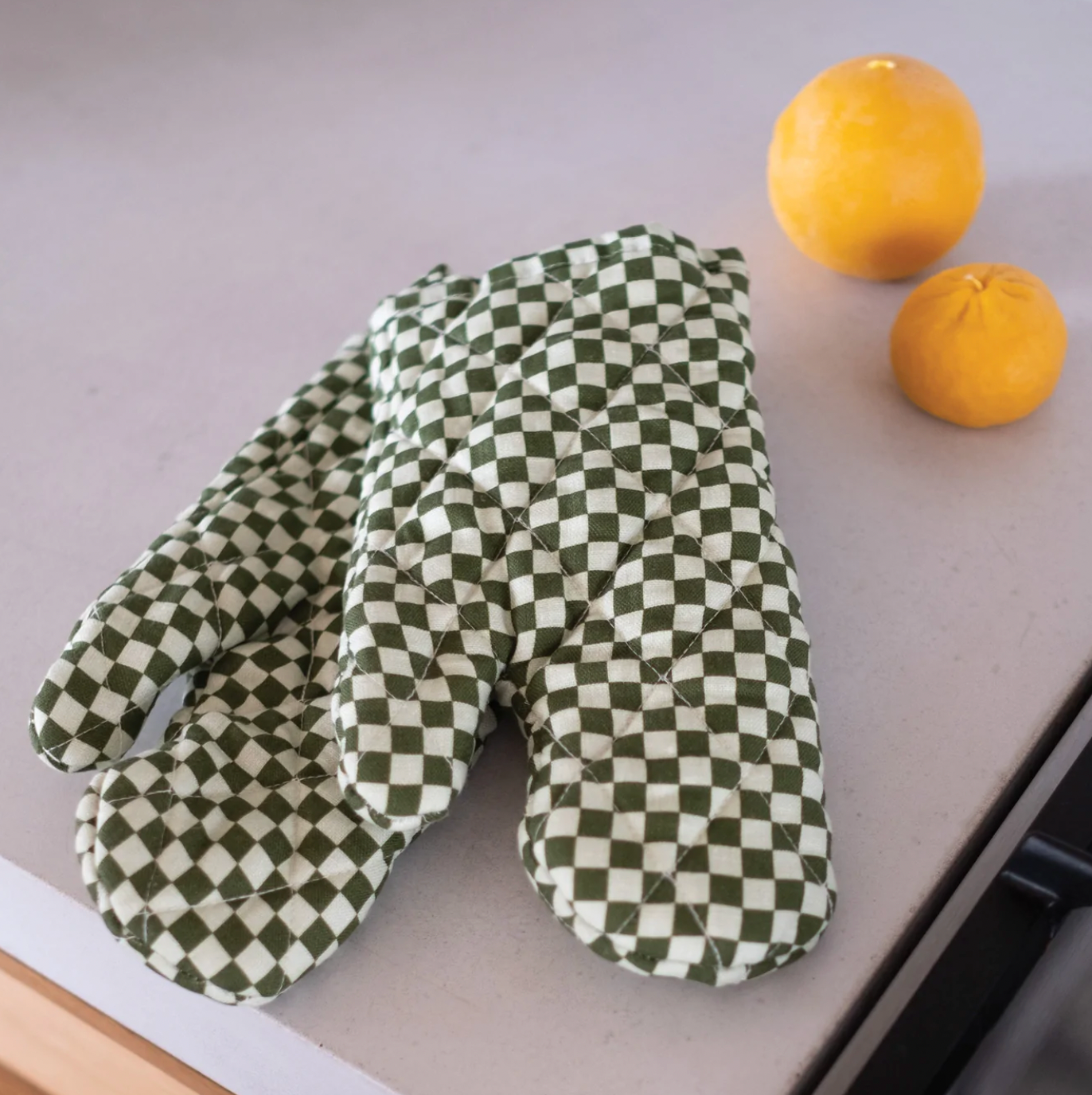 Bonnie and Neil Tiny Checkers Leaf Oven Gloves Set of 2